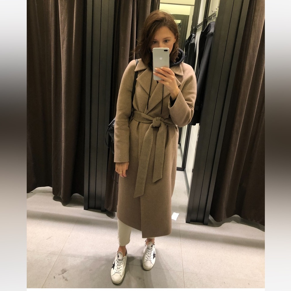 Wool coat - Picture 2 of 7